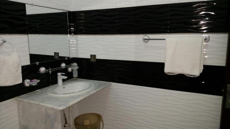 Patel Residency Guest House Карачі Екстер'єр фото