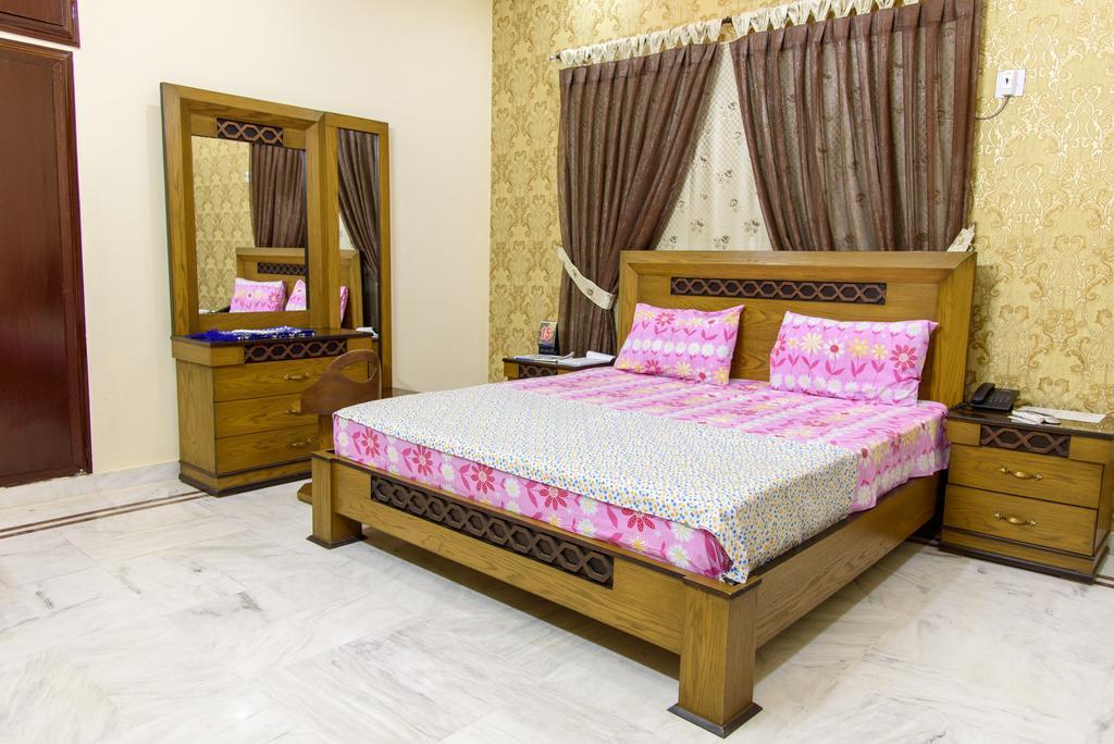 Patel Residency Guest House Карачі Екстер'єр фото